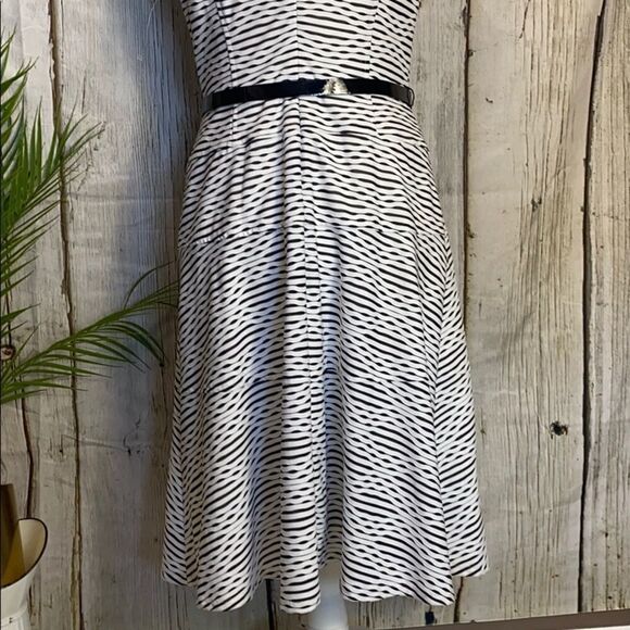 Anne Klein Black and White Ripple Cap Sleeve Midi Dress Size 6  325 - Picture 8 of 14